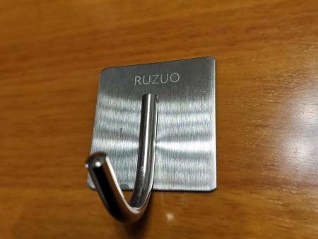 RUZUO metal hook,Large Adhesive Hooks, Waterproof and Rustproof Wall Hooks for Hanging Heavy Duty Fashion