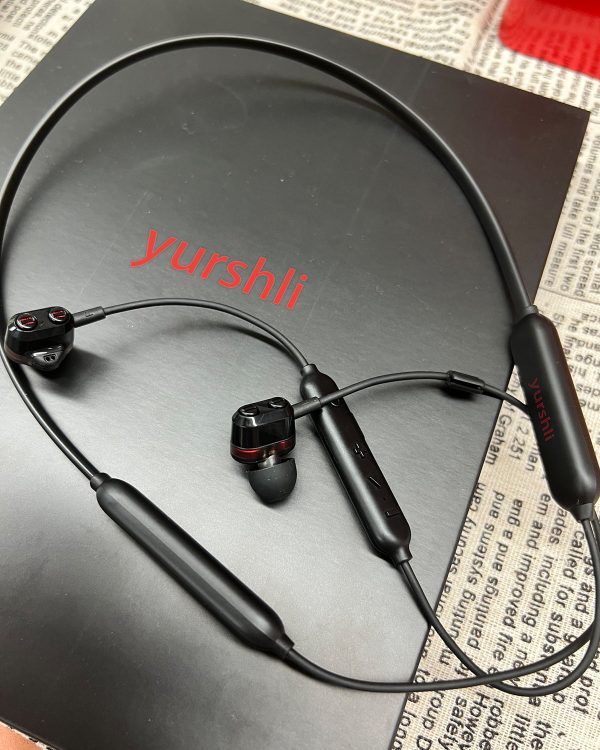 yurshli Earbuds Wired with MicrophoneNoise Isolating in-Ear Headphones, Powerful Heavy Bass For Cheap